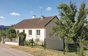 Отель Holiday Home Les Rosiers  Пейра-Ле-Шато